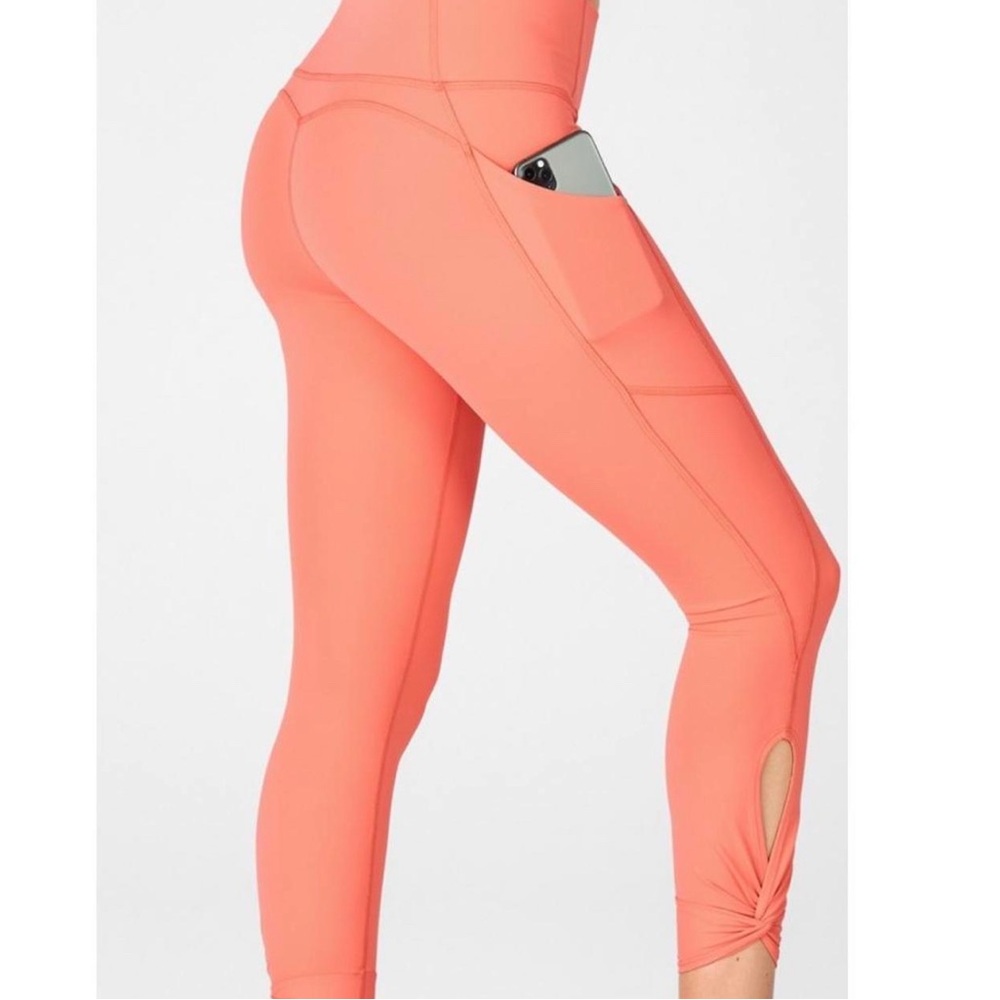 Fabletics 7/8 Coral Leggings